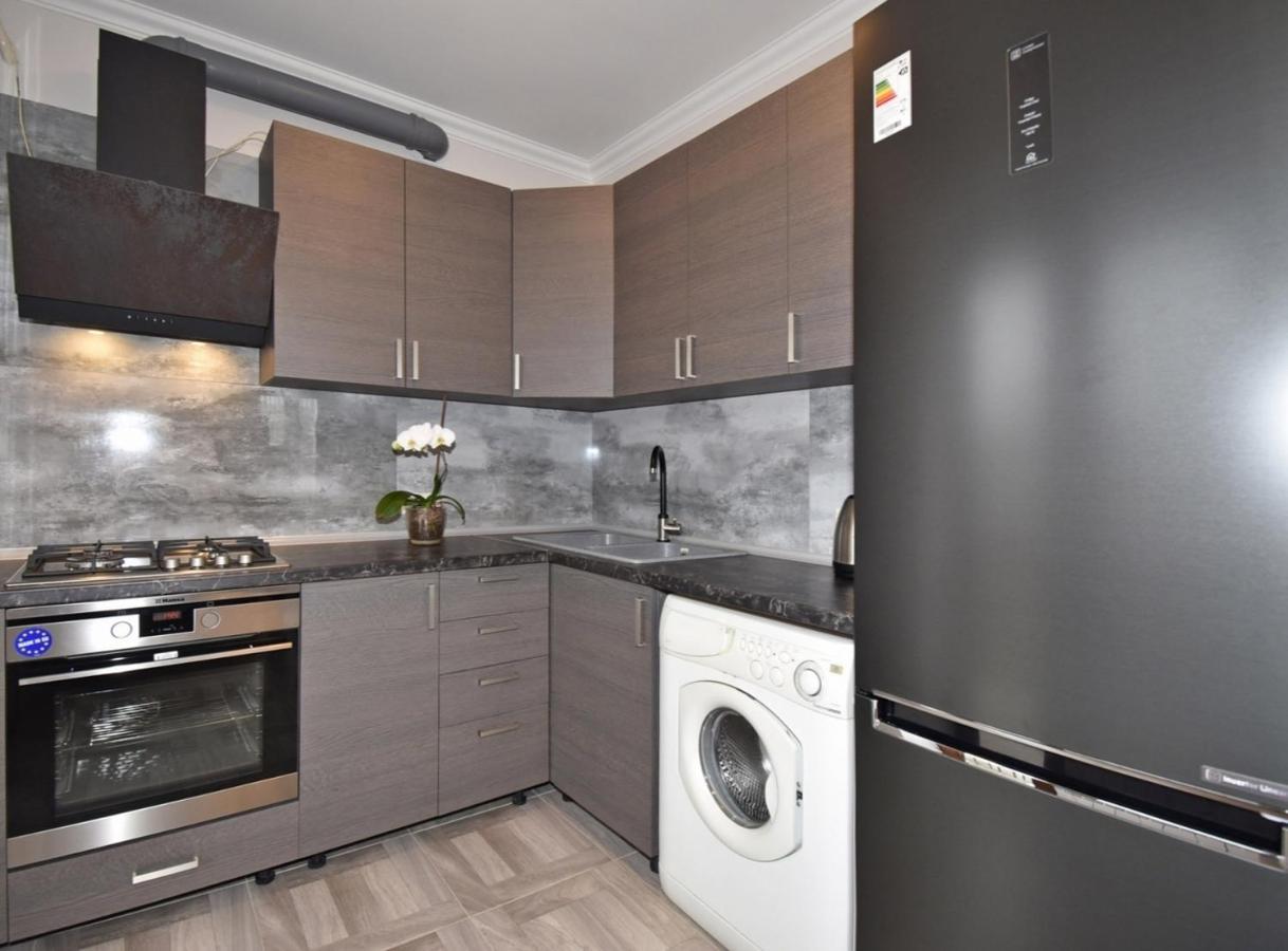 2 Bedroom Apartment, Quiet And Spacious يريفان المظهر الخارجي الصورة